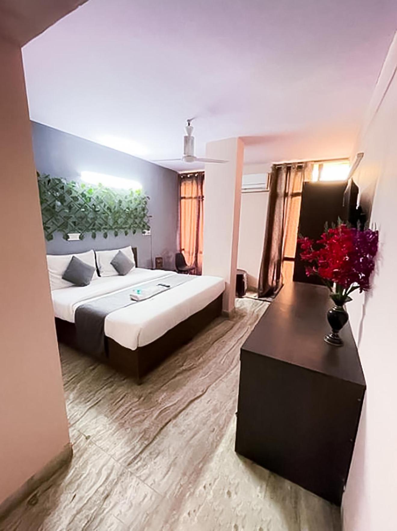 Manya - Saket 3* New Delhi